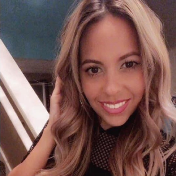 Meet your Posher, Crystal - Picture 1 of 1